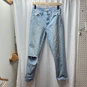 Madewell Light Wash The Perfect Summer Jean Distressed- 27